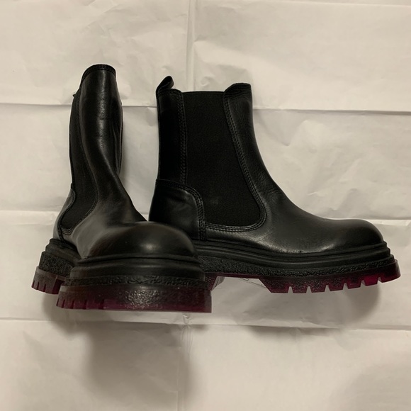 NWT Steve Madden Klyde chelsea boot Sz 7 - Picture 4 of 7